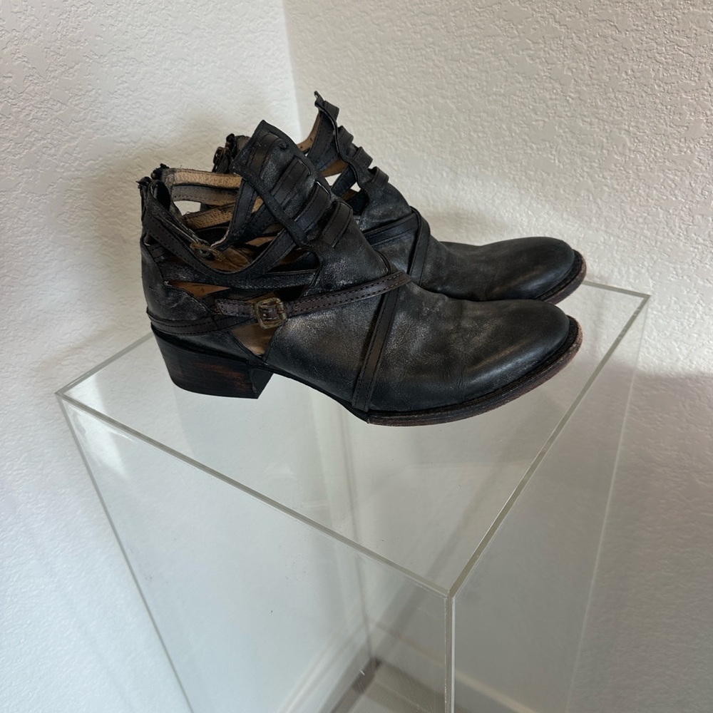 Grey leather Freebird booties